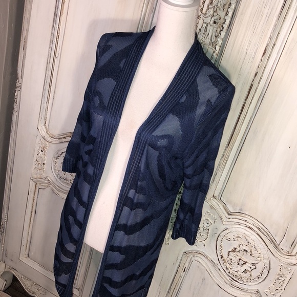 Travelers Collection By Chico’s 100% Rayon Navy Lightweight Cardigan Size 0 - Picture 3 of 12